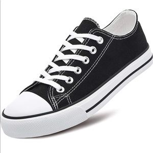 Women’s Canvas Low Top Shoes